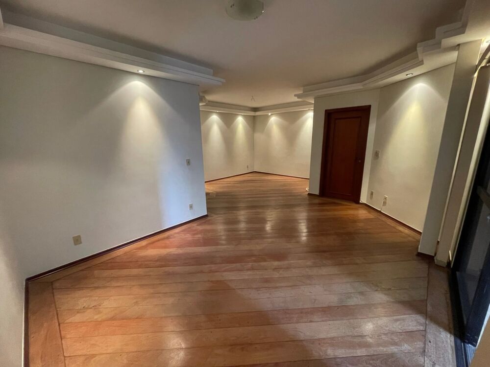 Apartamento, 3 quartos, 187 m² - Foto 2