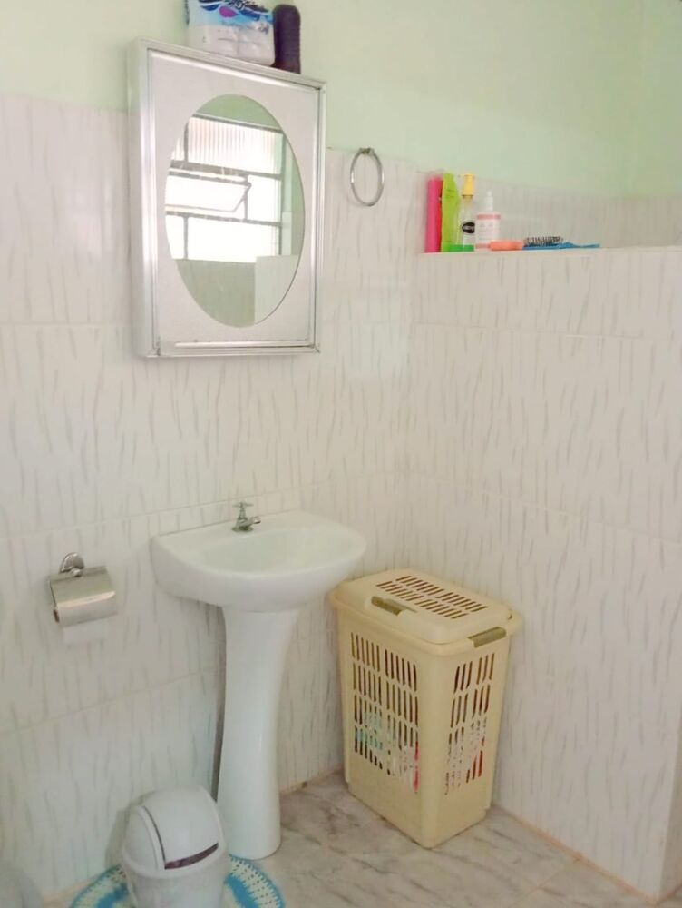 Casa à venda com 2 quartos, 90m² - Foto 3