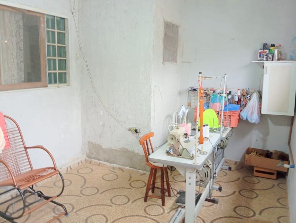 Casa à venda com 2 quartos, 90m² - Foto 4