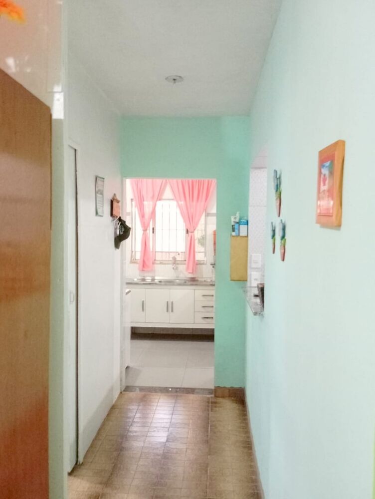 Casa à venda com 2 quartos, 90m² - Foto 2