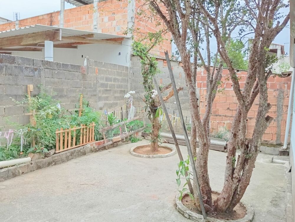 Casa à venda com 2 quartos, 90m² - Foto 9