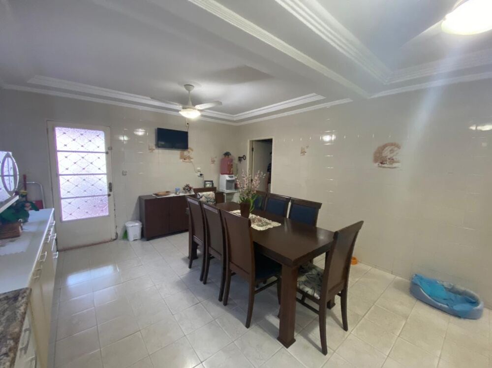 Casa à venda com 3 quartos, 190m² - Foto 16