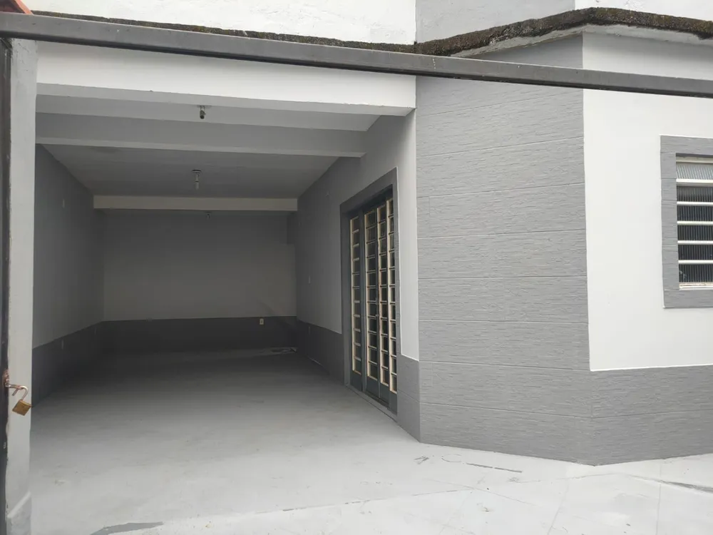 Casa, 3 quartos, 210 m² - Foto 2