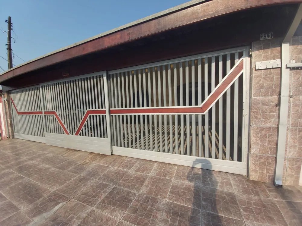 Casa, 3 quartos, 200 m² - Foto 1