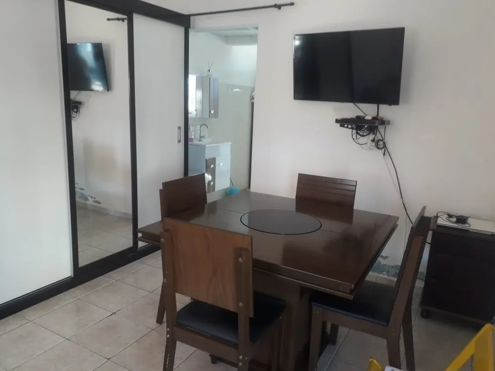 Casa, 3 quartos, 195 m² - Foto 2