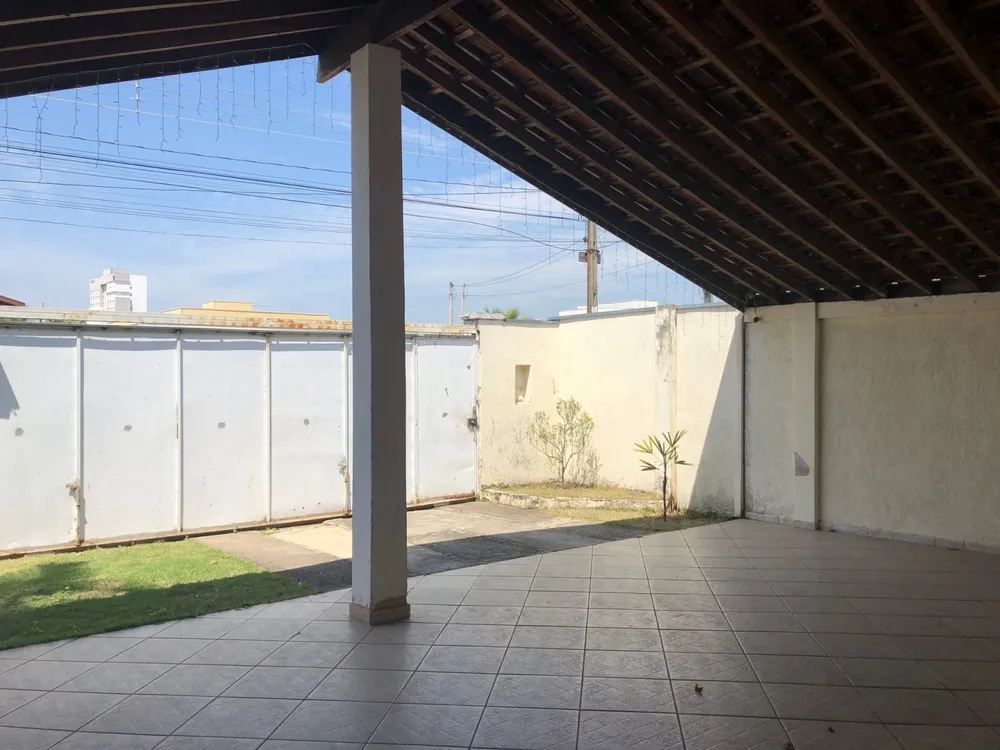 Casa, 6 quartos, 390 m² - Foto 1