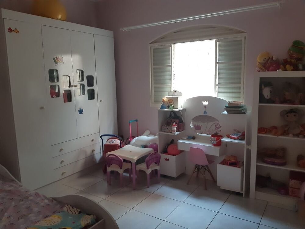 Casa, 3 quartos, 154 m² - Foto 2