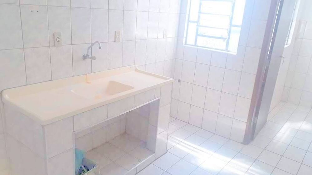 Apartamento à venda com 2 quartos, 80m² - Foto 2