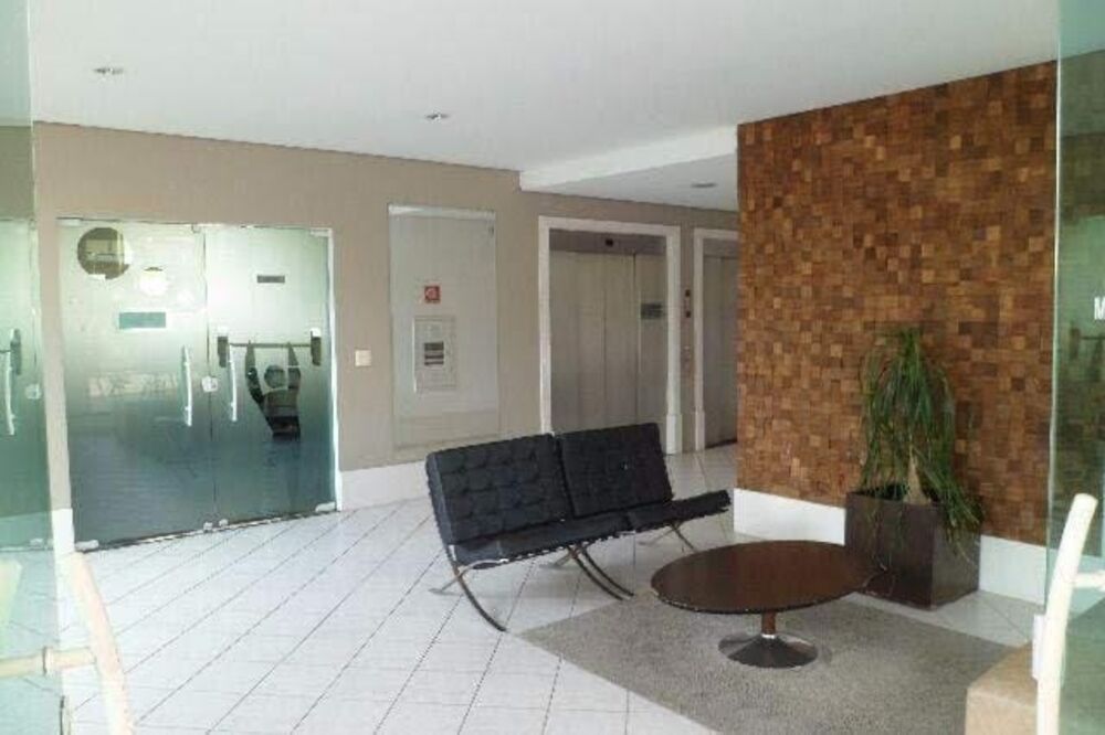 Apartamento à venda com 2 quartos, 67m² - Foto 4