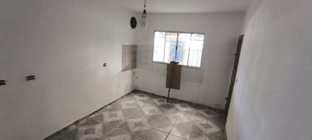Casa à venda com 2 quartos, 60m² - Foto 6