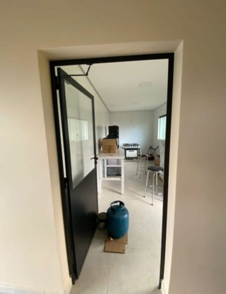 Sítio, 2 quartos, 2130 m² - Foto 2