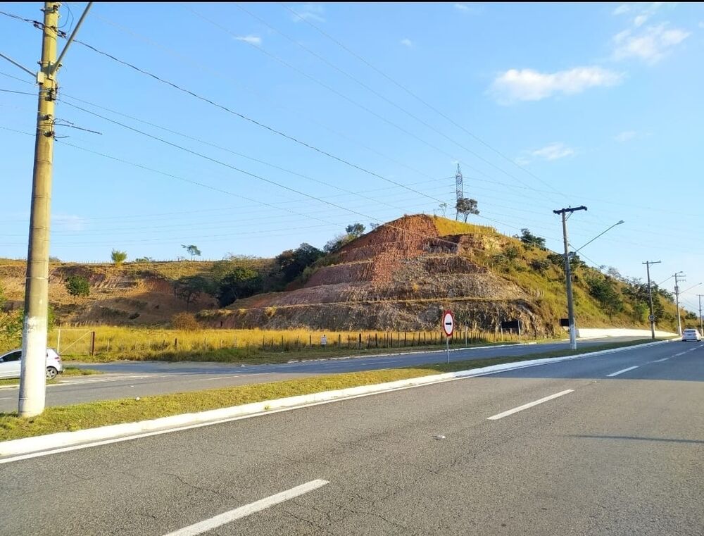 Terreno à venda, 17000m² - Foto 1