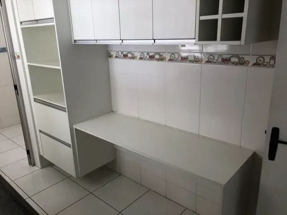 Apartamento à venda com 3 quartos, 90m² - Foto 3