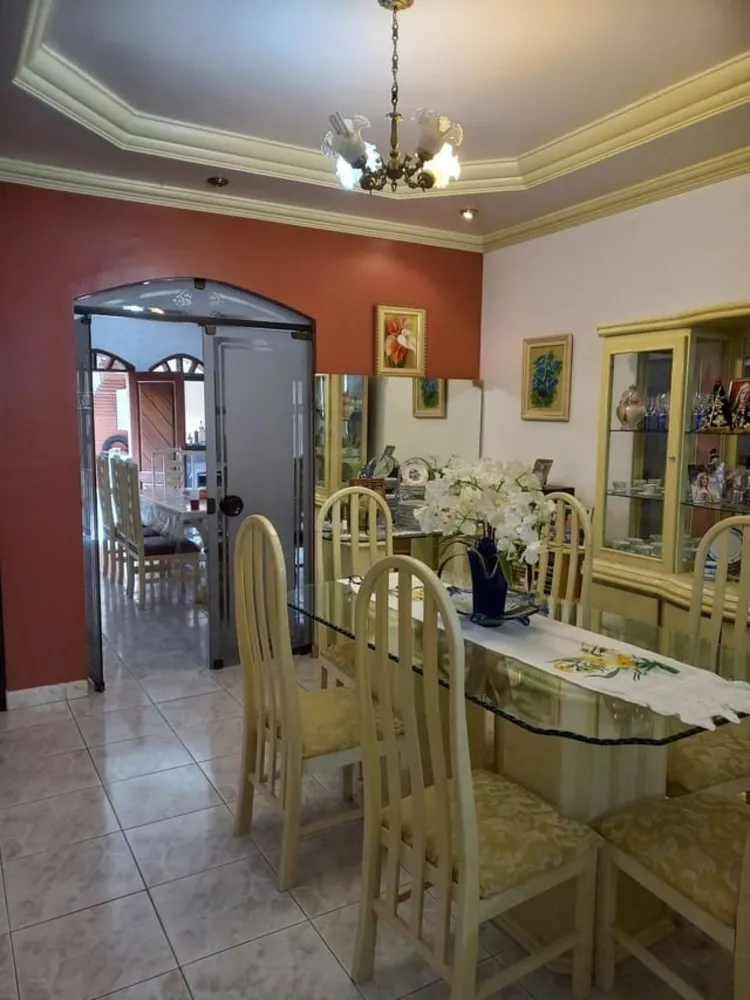 Sobrado, 4 quartos, 294 m² - Foto 1