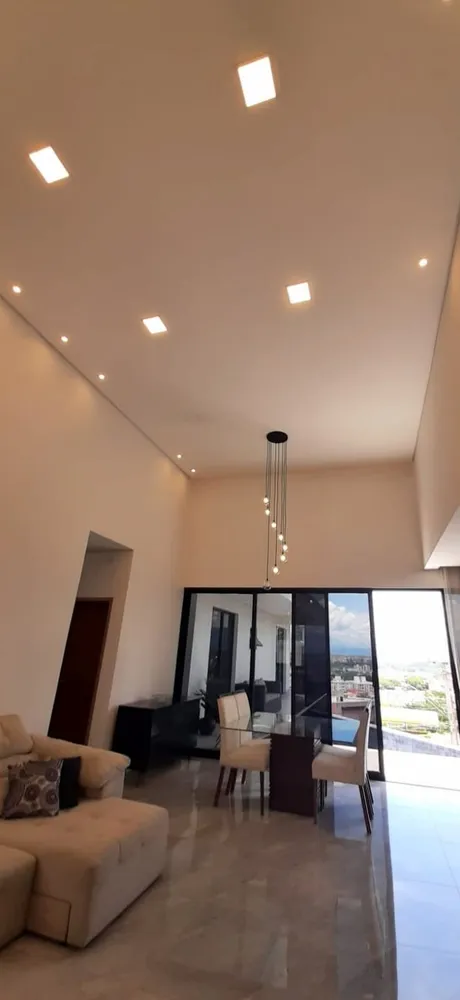 Casa, 3 quartos, 250 m² - Foto 2
