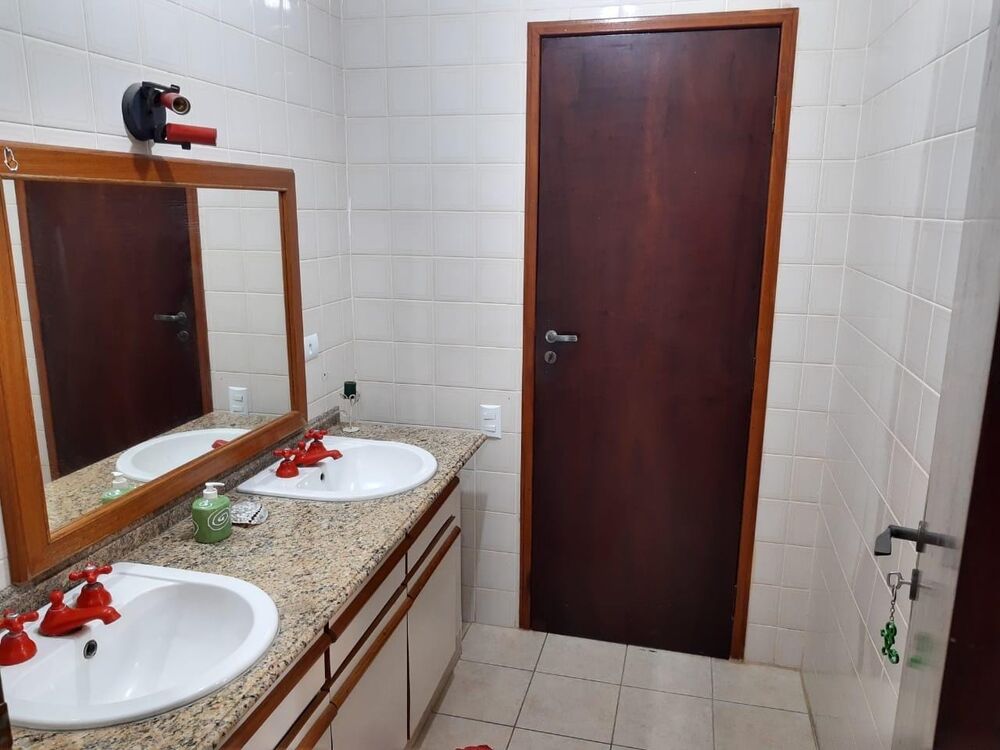 Casa de Condomínio à venda com 4 quartos, 322m² - Foto 16