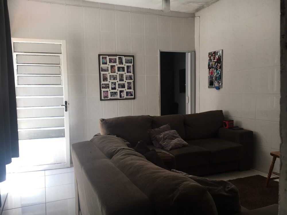 Casa à venda com 2 quartos, 75m² - Foto 9