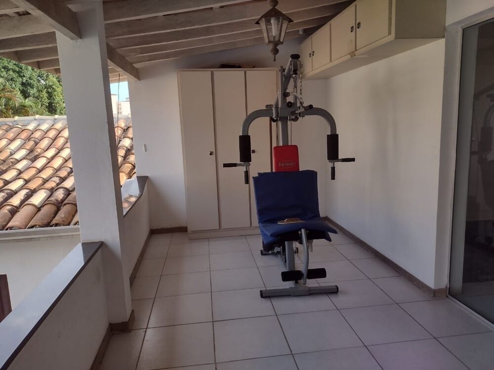 Casa, 4 quartos, 340 m² - Foto 1