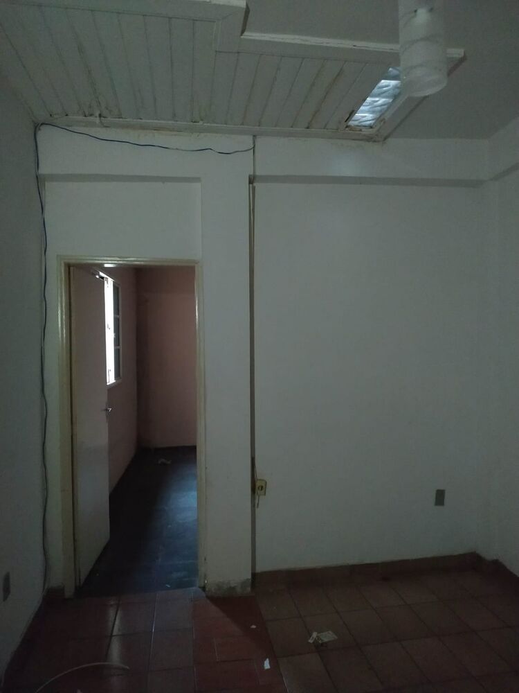 Casa à venda com 4 quartos, 150m² - Foto 14