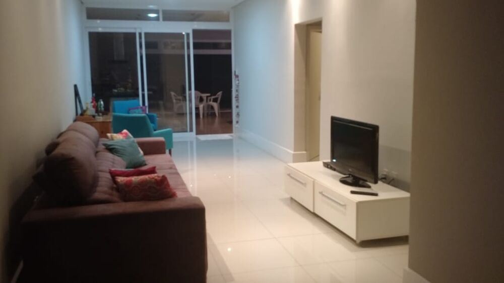 Casa, 3 quartos, 234 m² - Foto 1