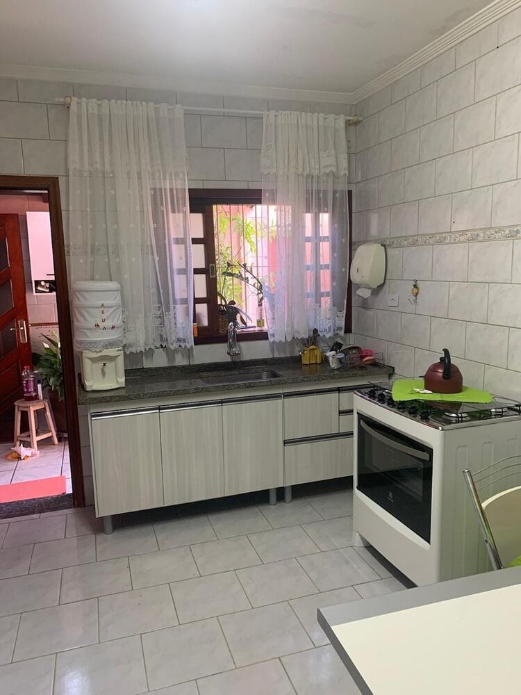 Casa, 3 quartos, 179 m² - Foto 1