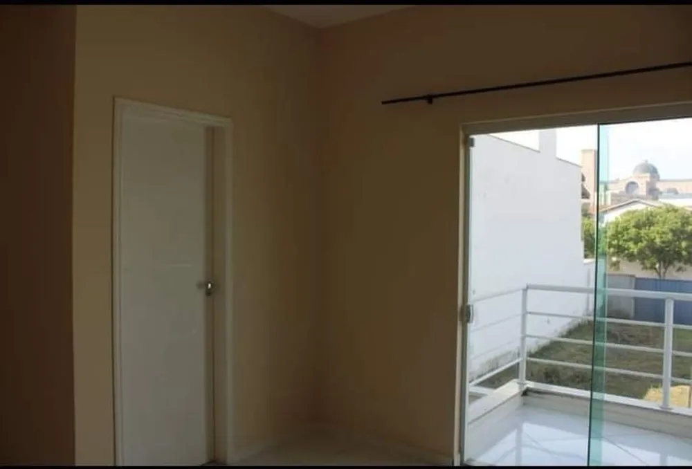 Sobrado, 3 quartos, 288 m² - Foto 1