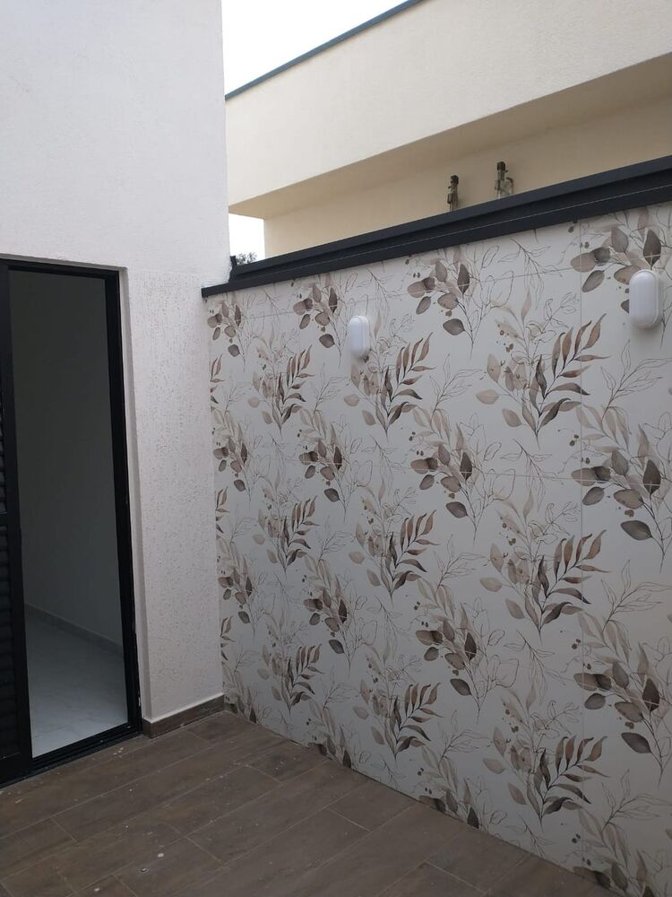 Casa à venda e aluguel com 3 quartos, 115m² - Foto 2