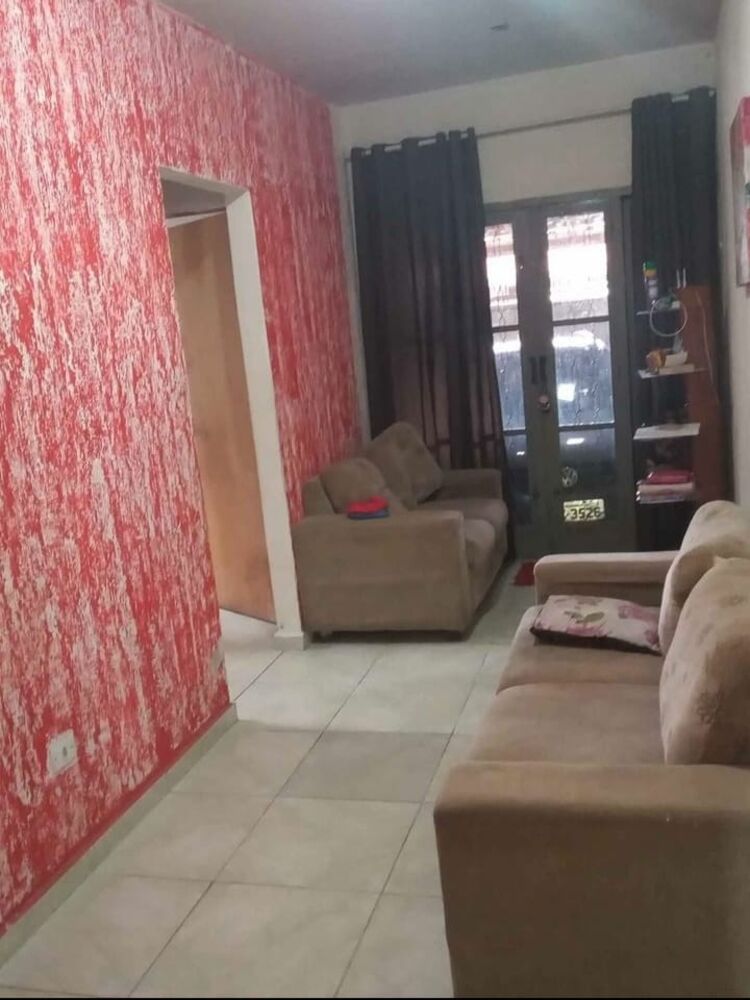 Casa à venda com 2 quartos, 90m² - Foto 2