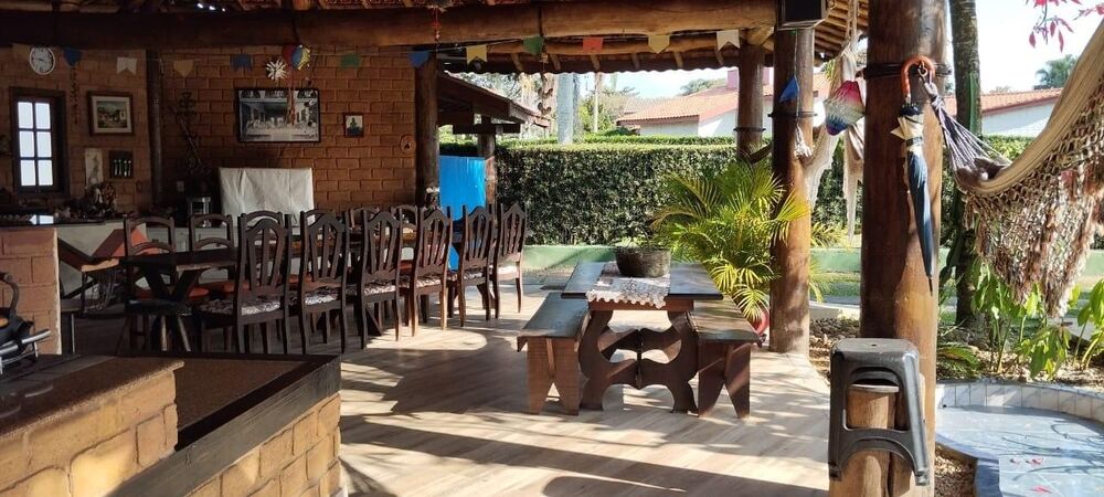 Casa de Condomínio à venda com 3 quartos, 320m² - Foto 2