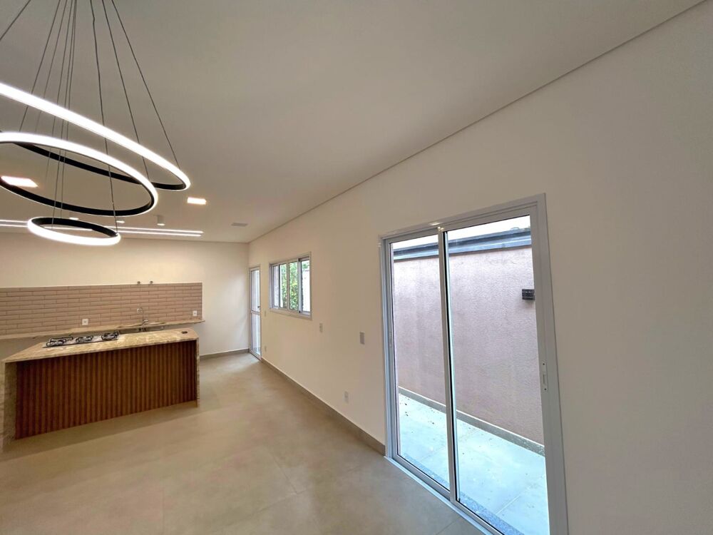 Casa de Condomínio à venda e aluguel com 3 quartos, 204m² - Foto 3