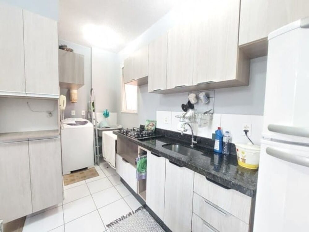 Apartamento à venda com 2 quartos, 43m² - Foto 2