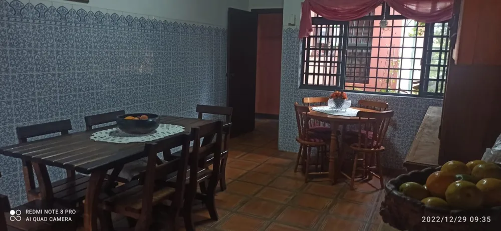 Casa, 4 quartos, 303 m² - Foto 2