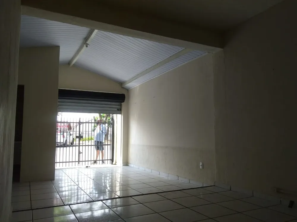 Casa, 3 quartos, 240 m² - Foto 2