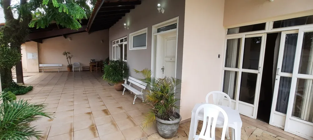 Casa, 4 quartos, 229 m² - Foto 1