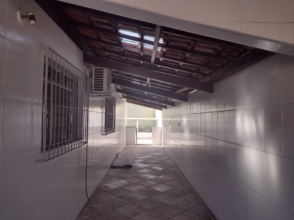 Casa, 3 quartos, 199 m² - Foto 4