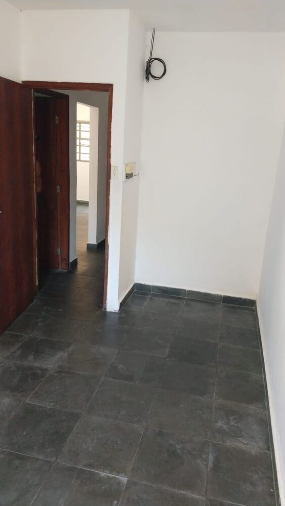 Casa à venda com 2 quartos, 158m² - Foto 3
