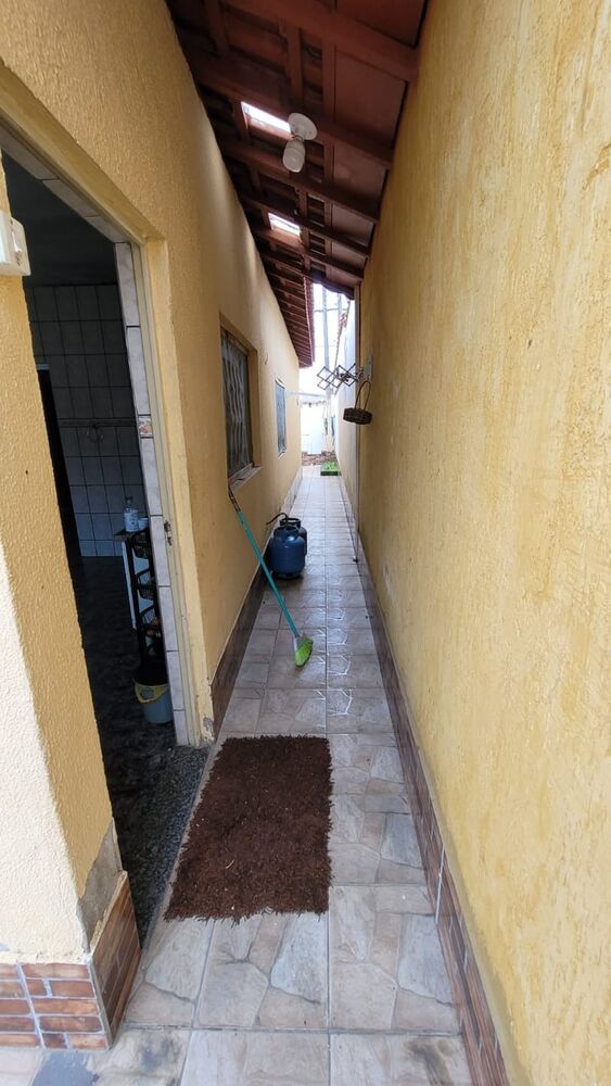 Casa à venda com 3 quartos, 154m² - Foto 1