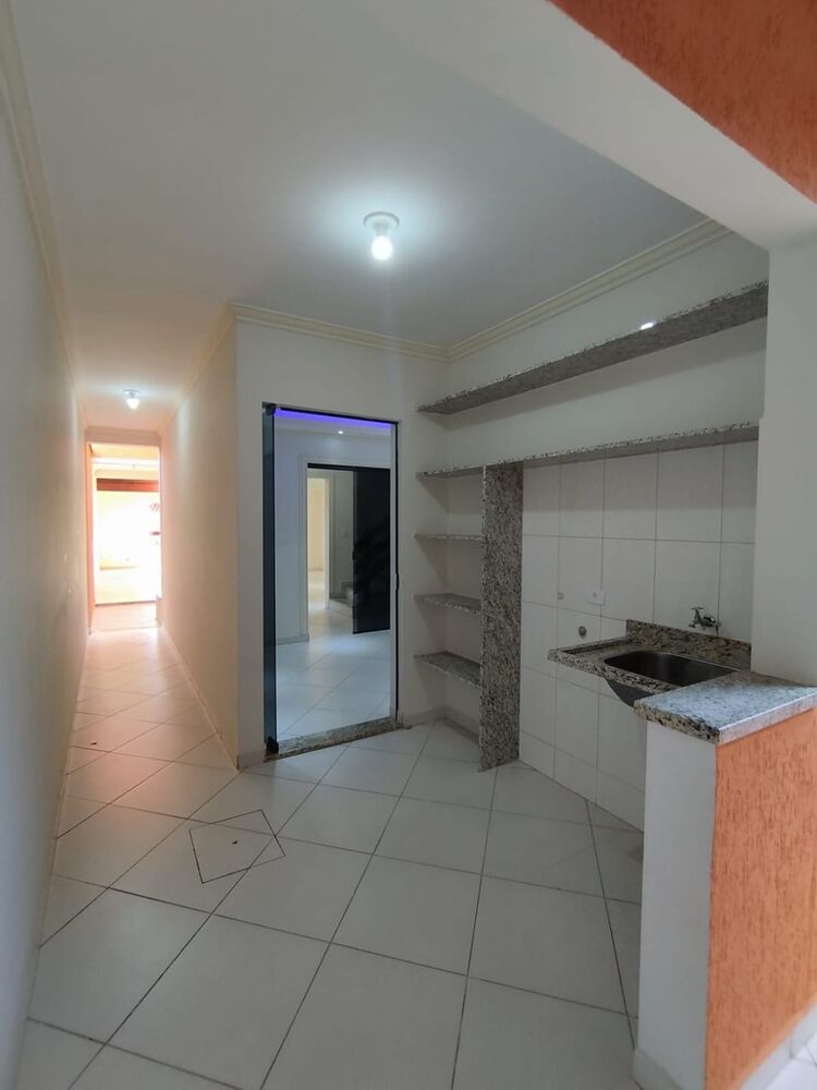 Sobrado, 3 quartos, 215 m² - Foto 2