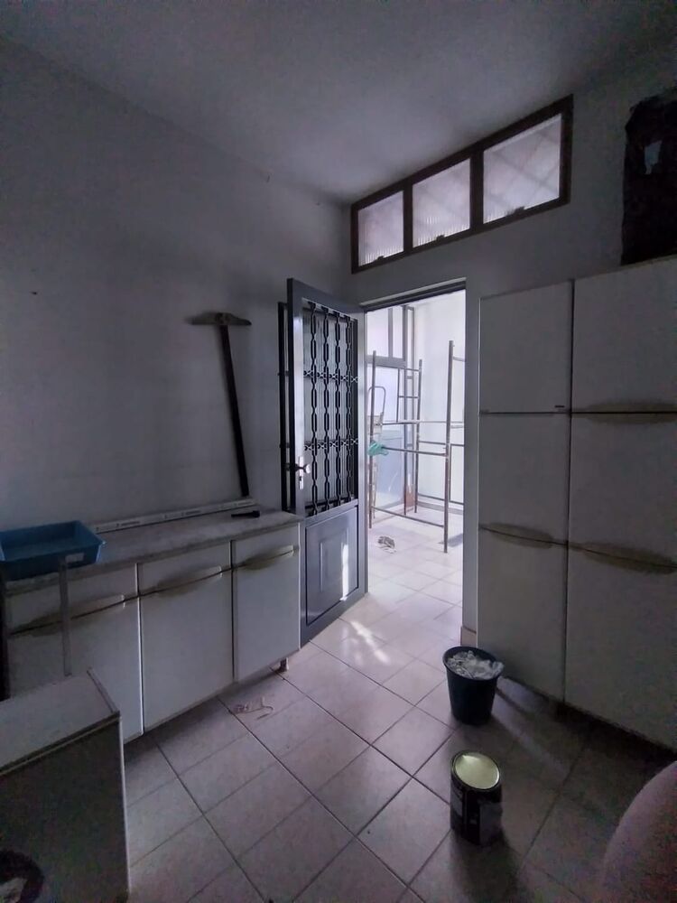 Casa à venda com 3 quartos, 207m² - Foto 3