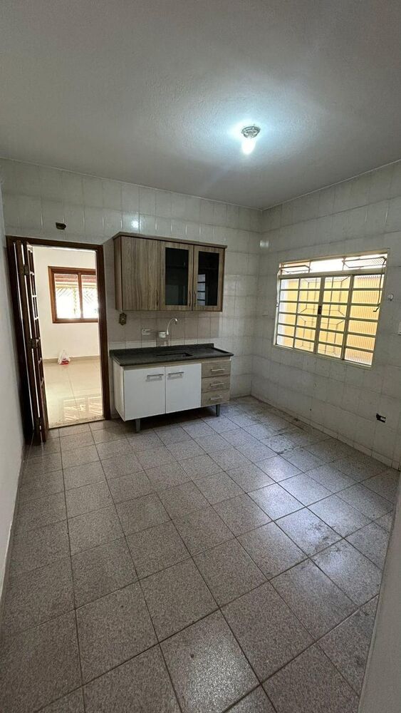 Casa à venda com 2 quartos, 125m² - Foto 5