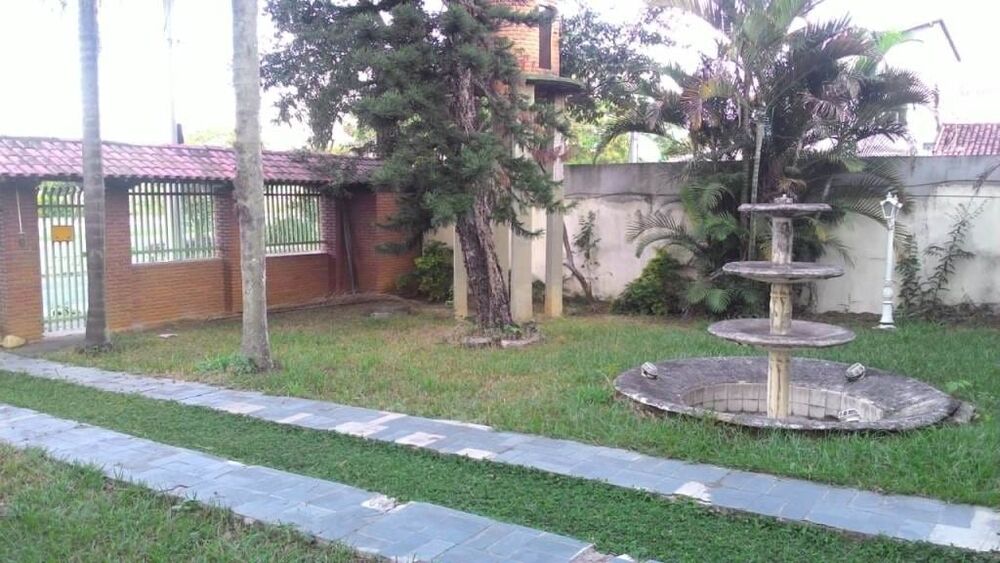 Casa à venda com 5 quartos, 305m² - Foto 32
