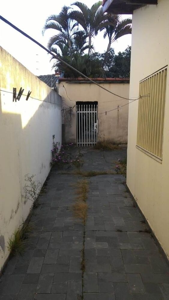 Casa à venda com 5 quartos, 305m² - Foto 9