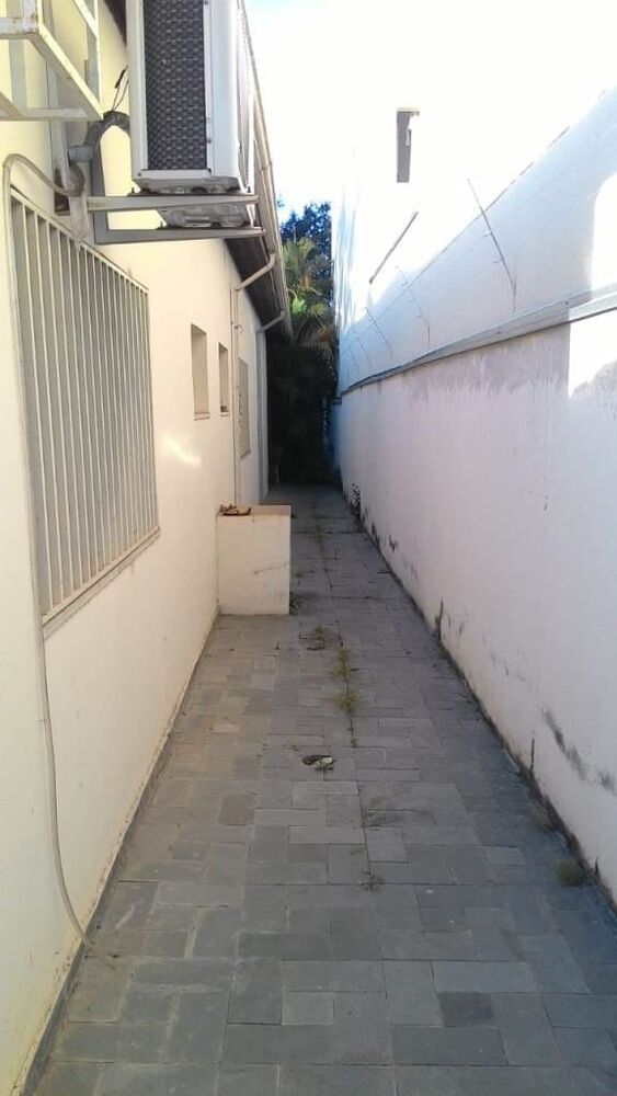 Casa à venda com 5 quartos, 305m² - Foto 3