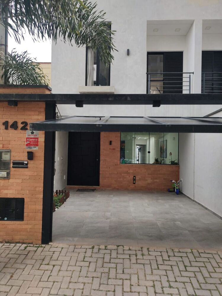Sobrado, 3 quartos, 180 m² - Foto 1