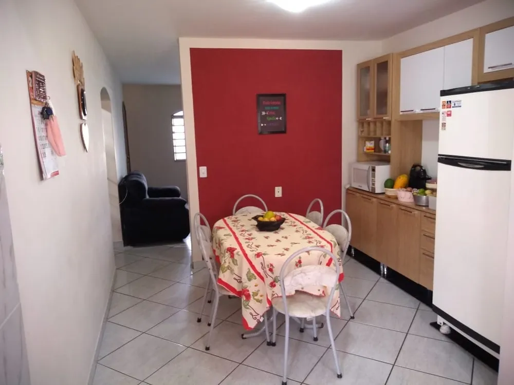 Casa, 3 quartos, 200 m² - Foto 3