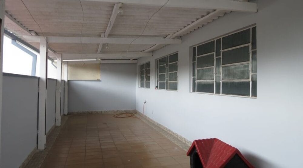 Casa para alugar com 3 quartos, 229m² - Foto 10