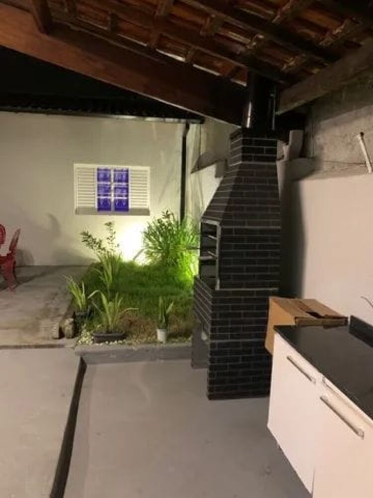 Casa, 4 quartos, 247 m² - Foto 2