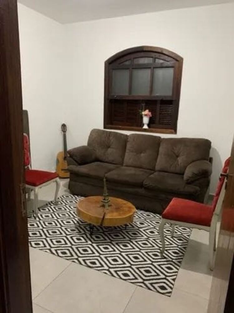 Casa, 4 quartos, 247 m² - Foto 1
