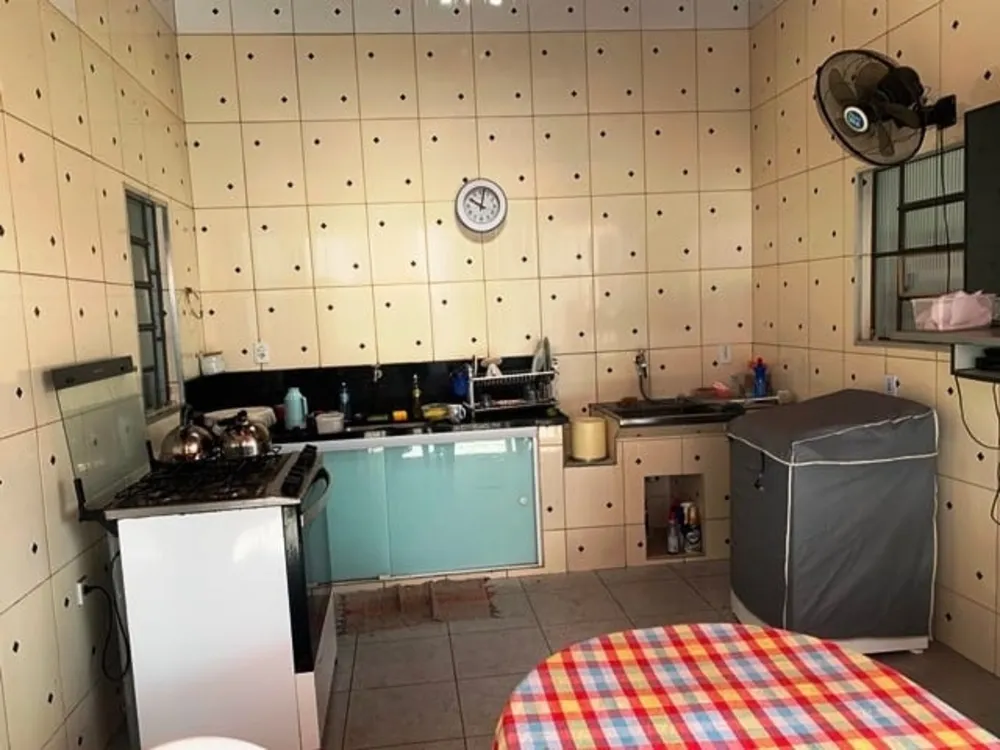 Casa, 3 quartos, 208 m² - Foto 1