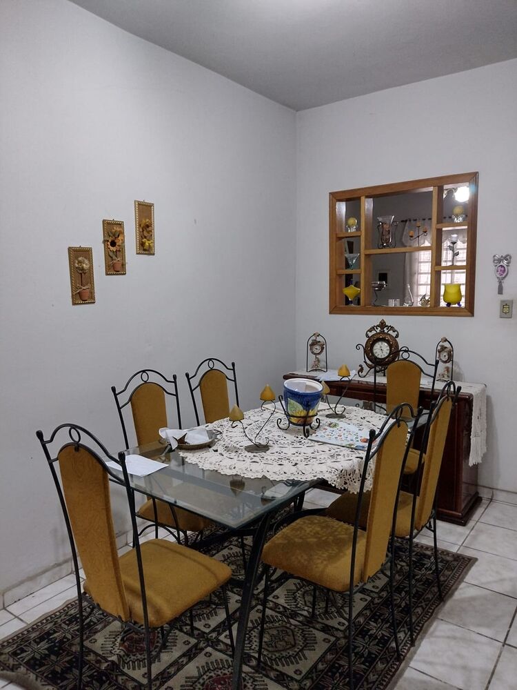 Casa à venda com 2 quartos, 125m² - Foto 1